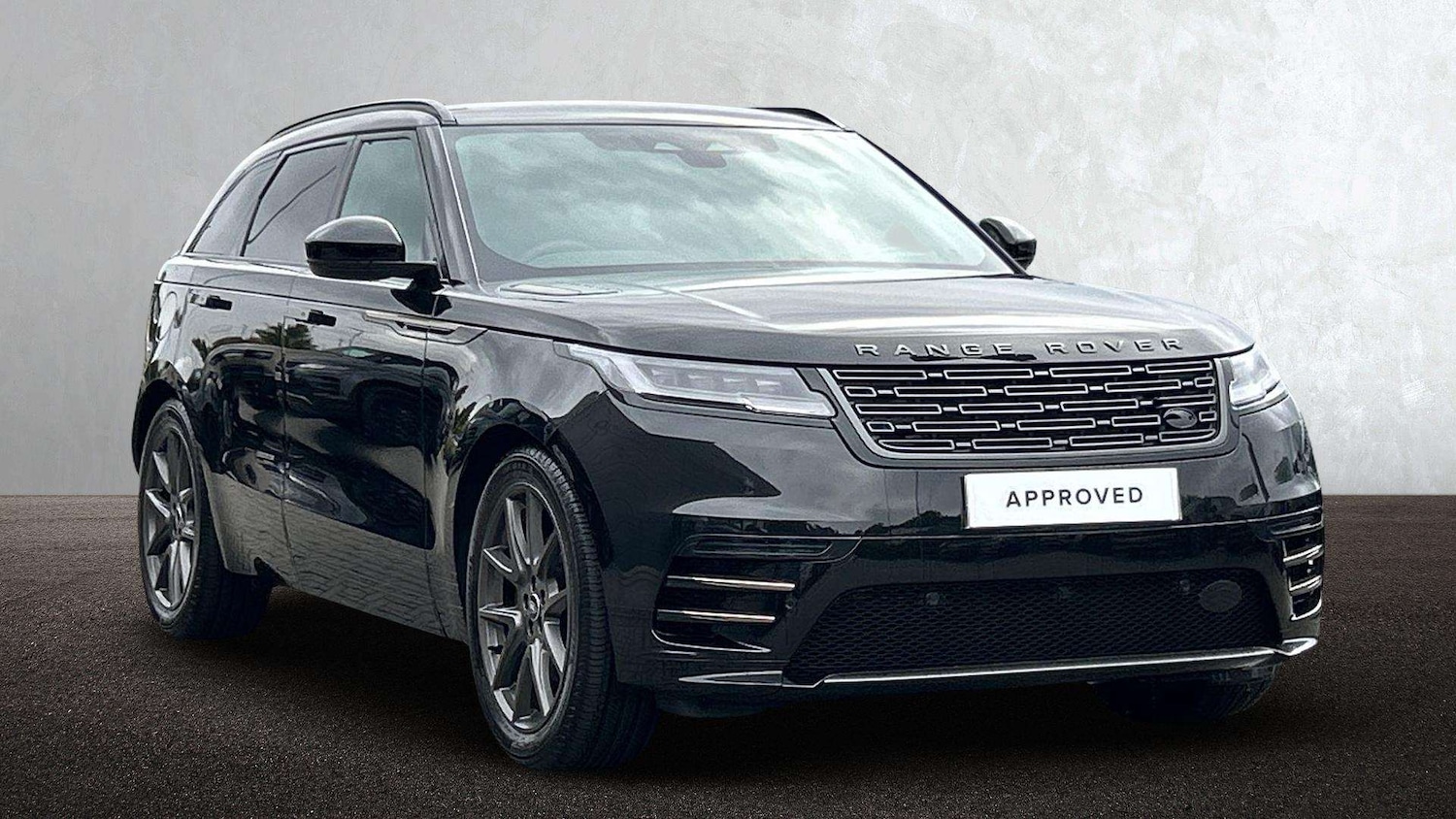 Used Land Rover Range Rover Velar 2024 for sale - 76460517: Photo 1