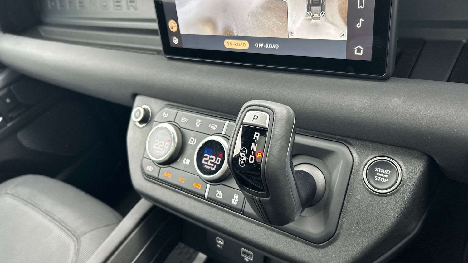 Used Land Rover Defender 2022 for sale - 76553147: Photo 13