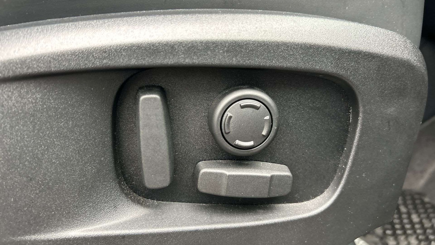 Used Land Rover Defender 2022 for sale - 76553147: Photo 34