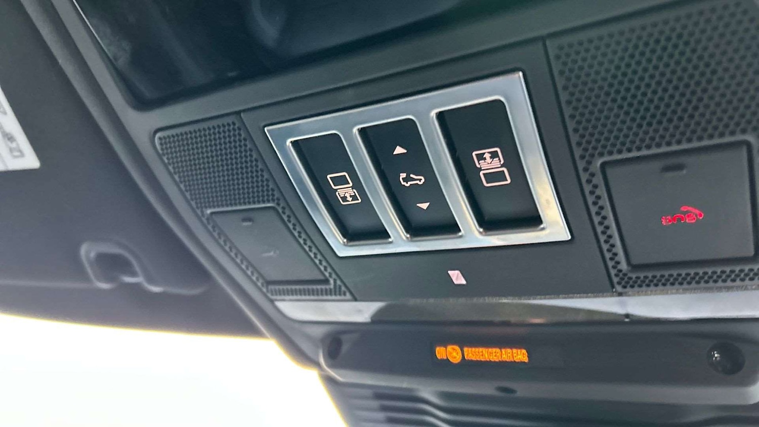 Used Land Rover Discovery 2024 for sale - 76718094: Photo 23