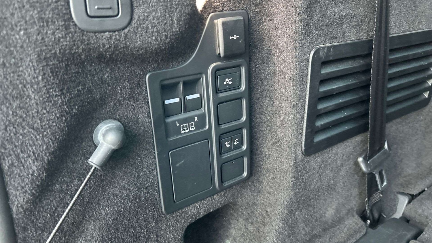 Used Land Rover Discovery 2024 for sale - 76718094: Photo 27