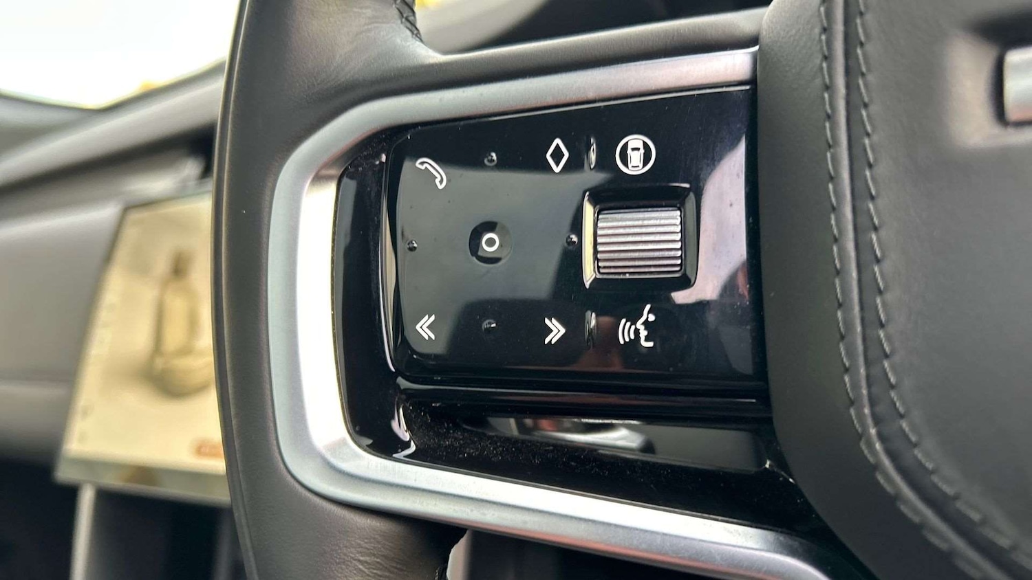 Used Land Rover Discovery Sport 2024 for sale - 76746050: Photo 34