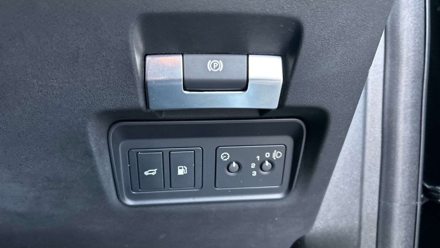 Used Land Rover Discovery Sport 2023 for sale - 76705158: Photo 33