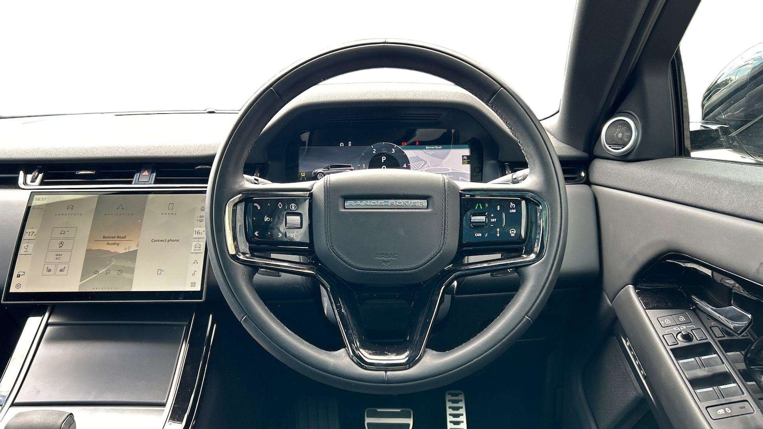 Used Land Rover Range Rover Evoque 2025 for sale - 76460670: Photo 15