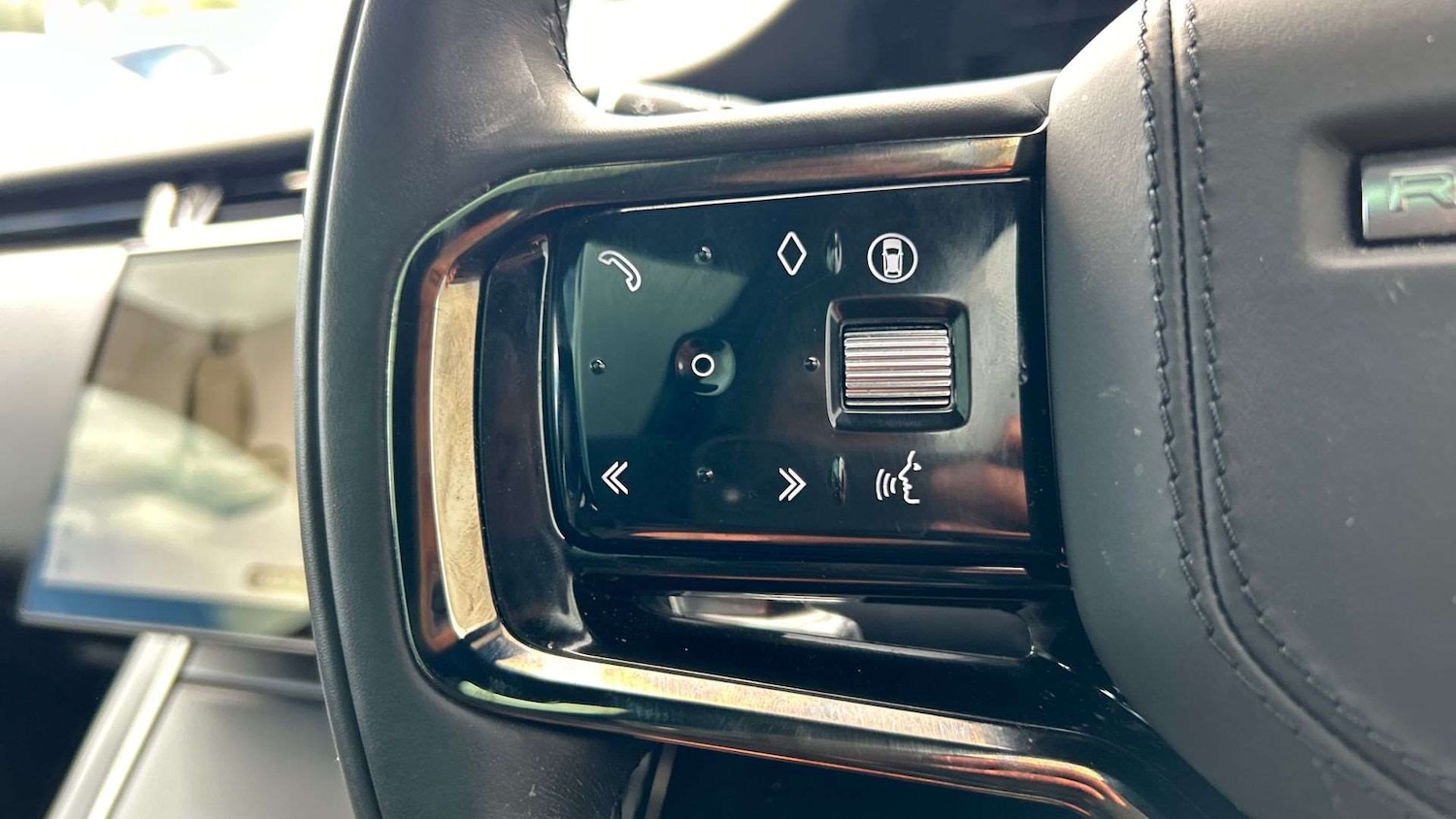 Used Land Rover Range Rover Evoque 2025 for sale - 76460670: Photo 35