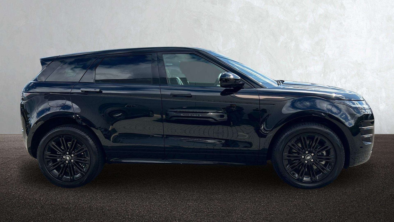 Used Land Rover Range Rover Evoque 2025 for sale - 76460670: Photo 5