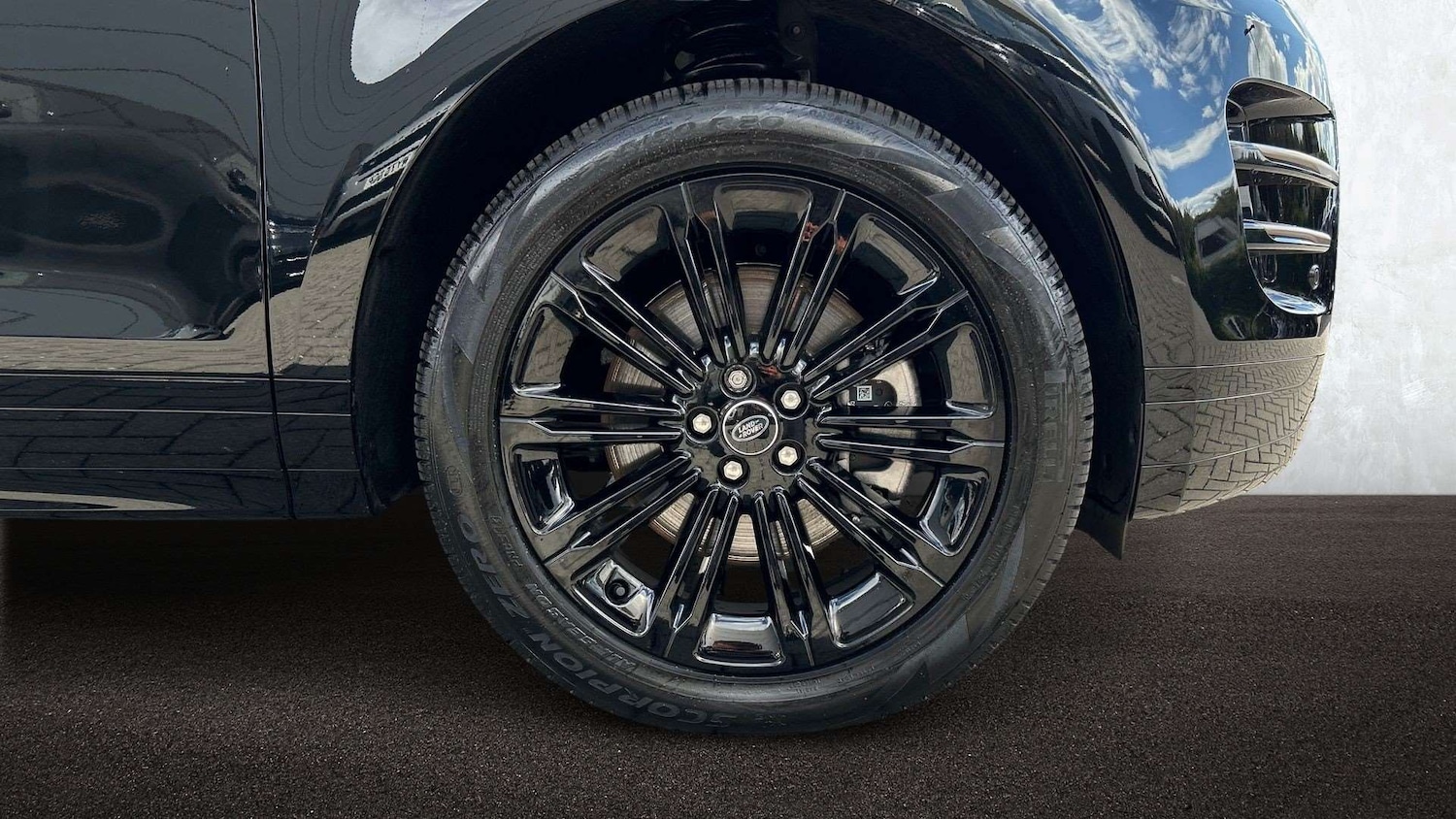 Used Land Rover Range Rover Evoque 2025 for sale - 76460670: Photo 8