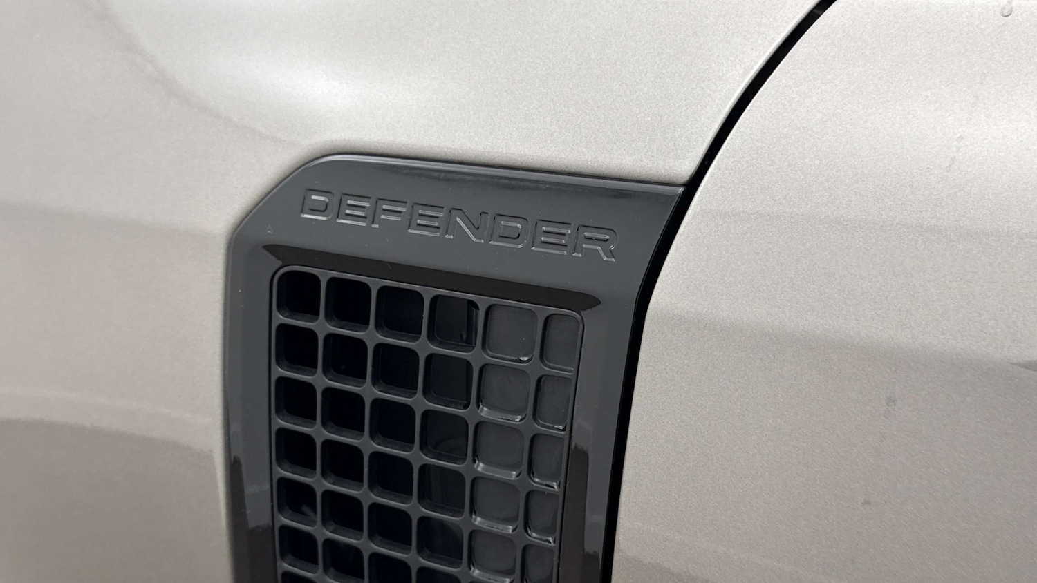 Used Land Rover Defender 2024 for sale - 78052147: Photo 20