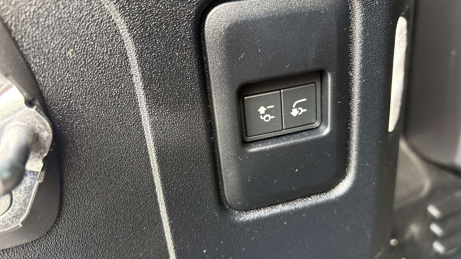 Used Land Rover Defender 2024 for sale - 78052147: Photo 25