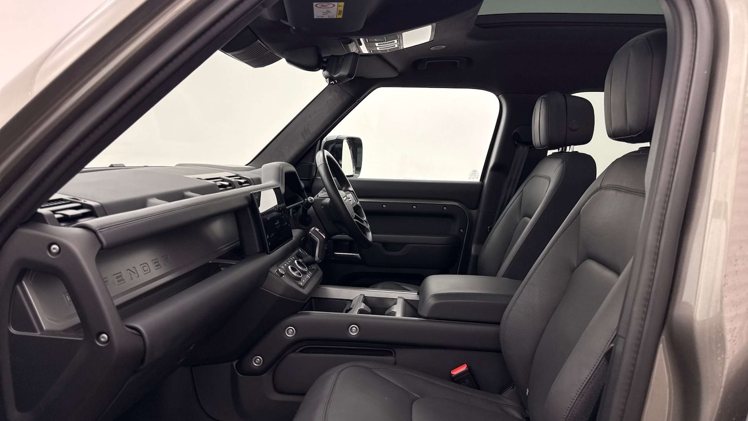 Used Land Rover Defender 2024 for sale - 78052147: Photo 3