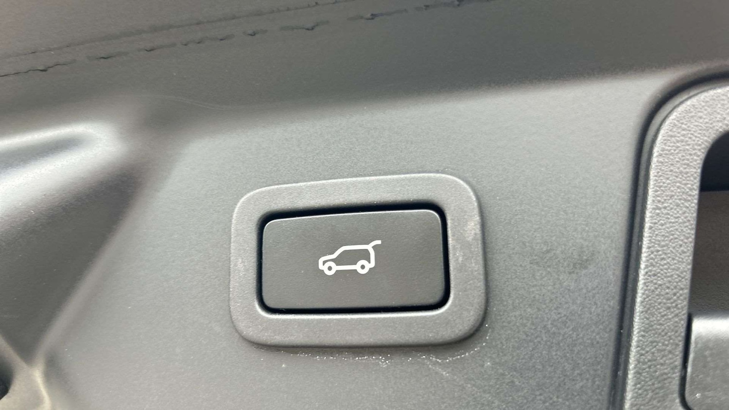 Used Land Rover Range Rover Velar 2021 for sale - 76460094: Photo 31