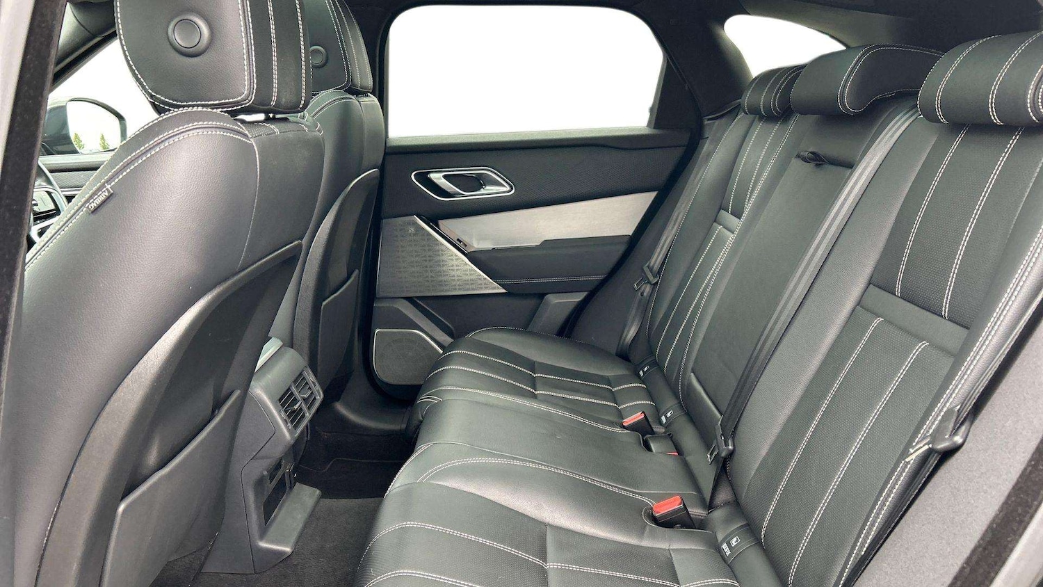 Used Land Rover Range Rover Velar 2021 for sale - 76460094: Photo 4