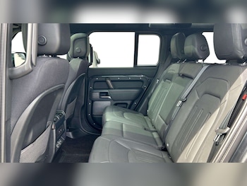 Used Land Rover Defender 2023 for sale - 78913778: Photo
