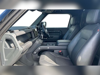 Used Land Rover Defender 2023 for sale - 79078478: Photo