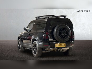 Used Land Rover Defender 2024 for sale - 77373719: Photo