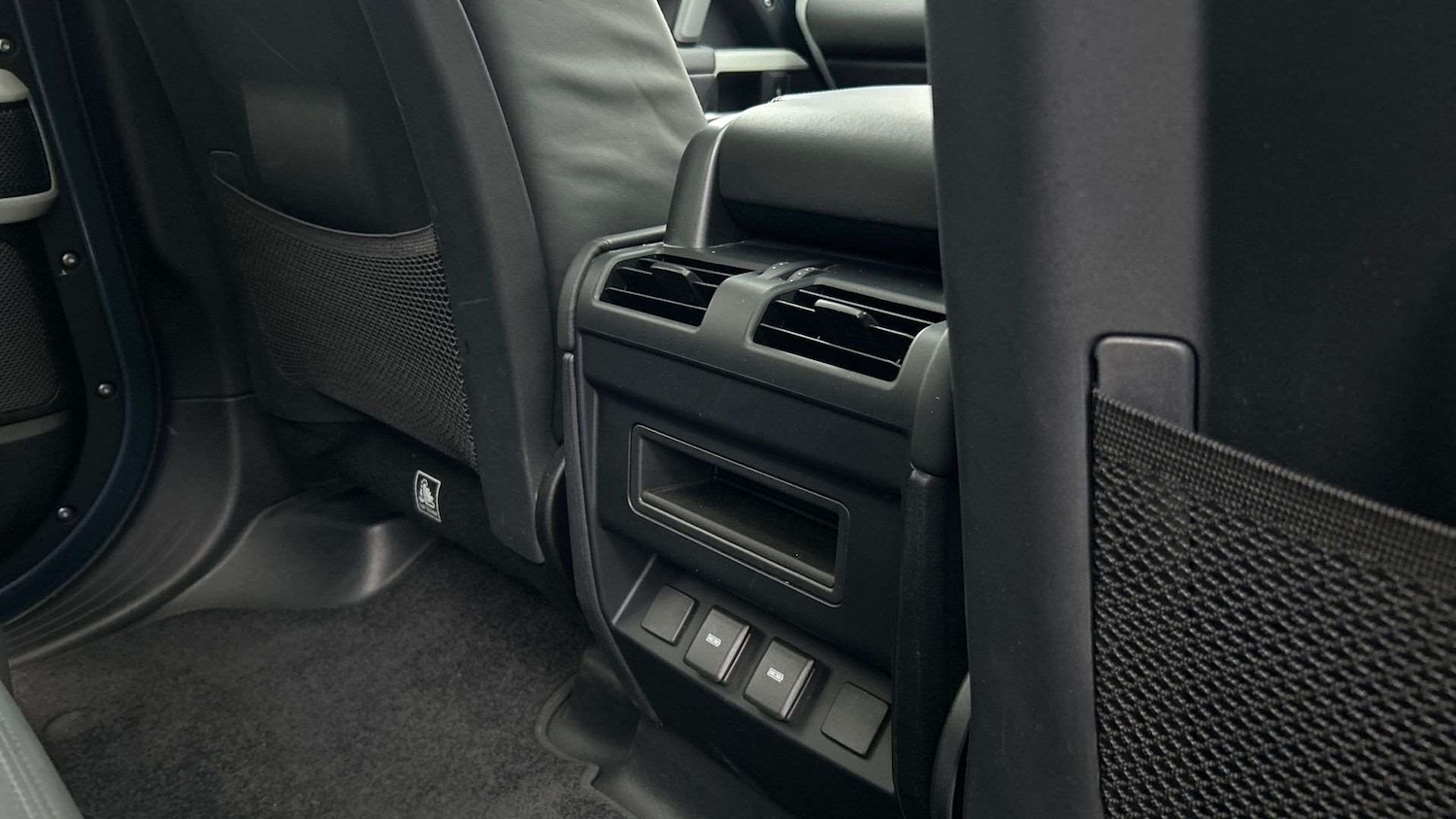 Used Land Rover Defender 2023 for sale - 77257332: Photo 18