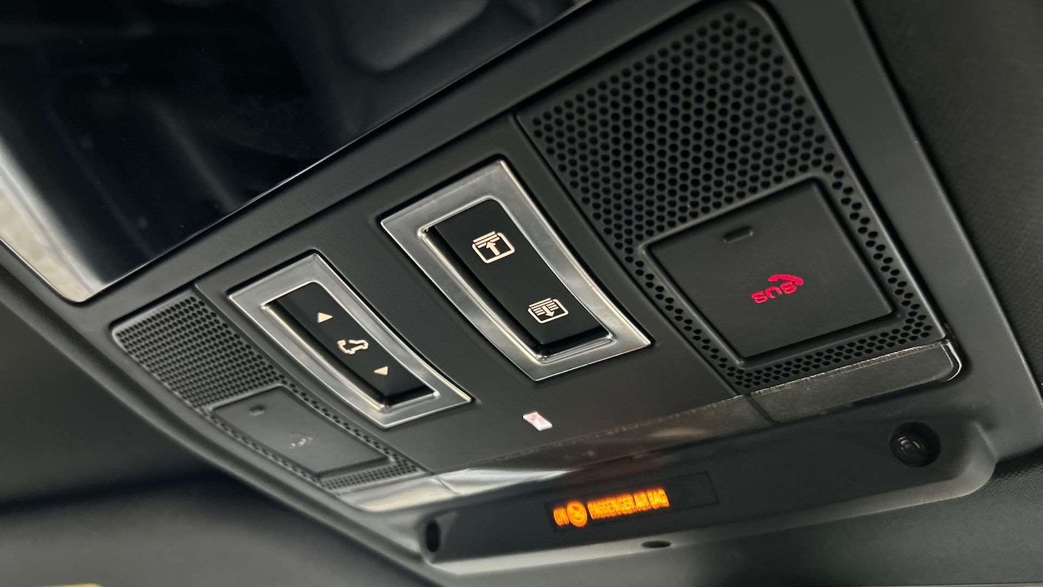 Used Land Rover Defender 2023 for sale - 77257332: Photo 23