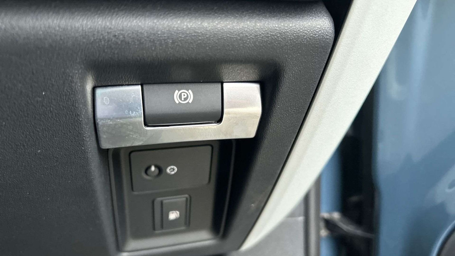 Used Land Rover Defender 2023 for sale - 77257332: Photo 33