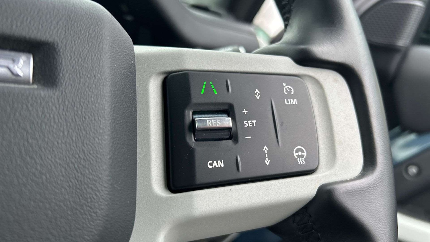 Used Land Rover Defender 2023 for sale - 77257332: Photo 35