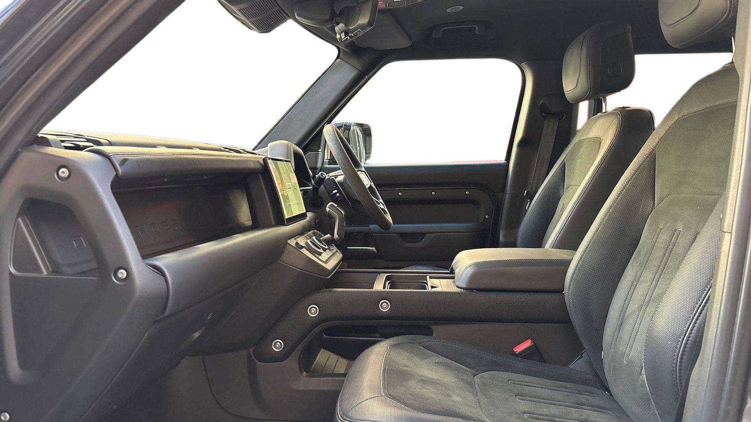 Used Land Rover Defender 2024 for sale - 77674590: Photo 3