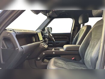 Used Land Rover Defender 2024 for sale - 77674590: Photo
