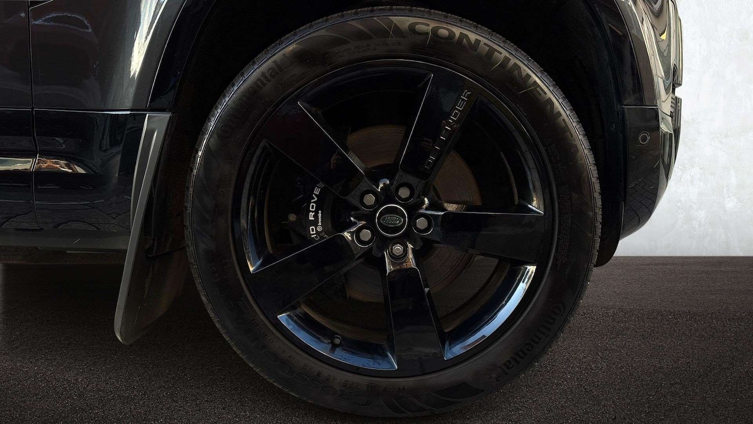 Used Land Rover Defender 2024 for sale - 77674590: Photo 8