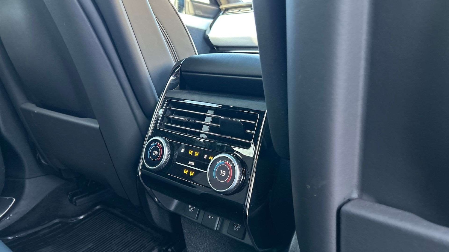 Used Land Rover Range Rover Sport 2024 for sale - 77011234: Photo 18