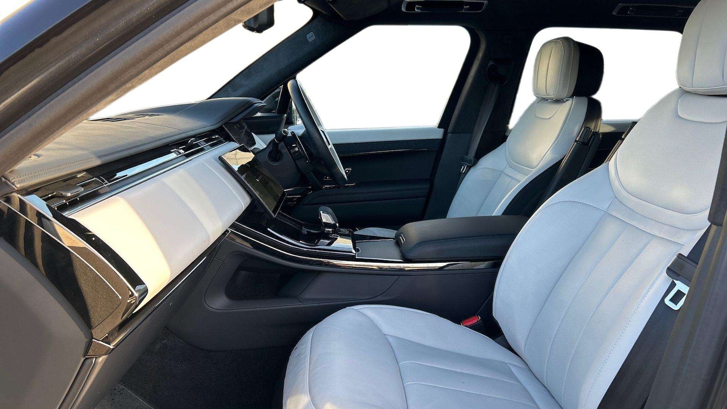 Used Land Rover Range Rover Sport 2024 for sale - 77011234: Photo 3