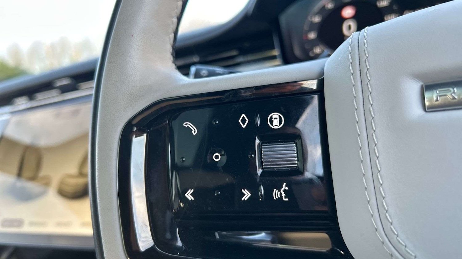 Used Land Rover Range Rover Sport 2024 for sale - 77011234: Photo 33