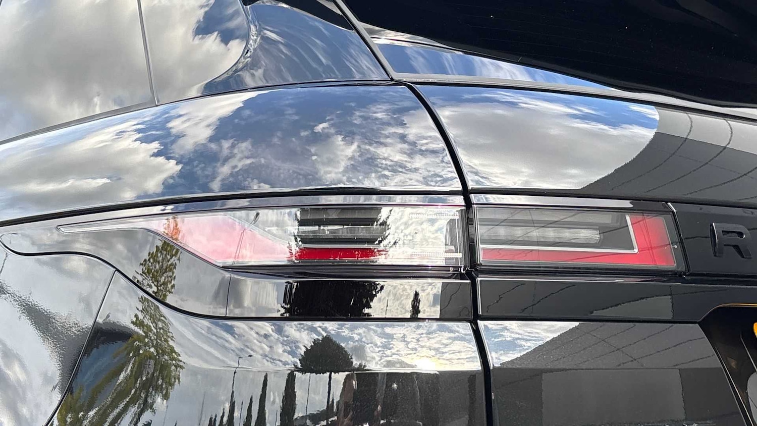 Used Land Rover Range Rover Evoque 2025 for sale - 76460375: Photo 19