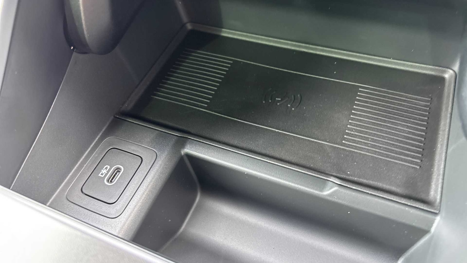 Used Land Rover Range Rover Evoque 2025 for sale - 76460375: Photo 24