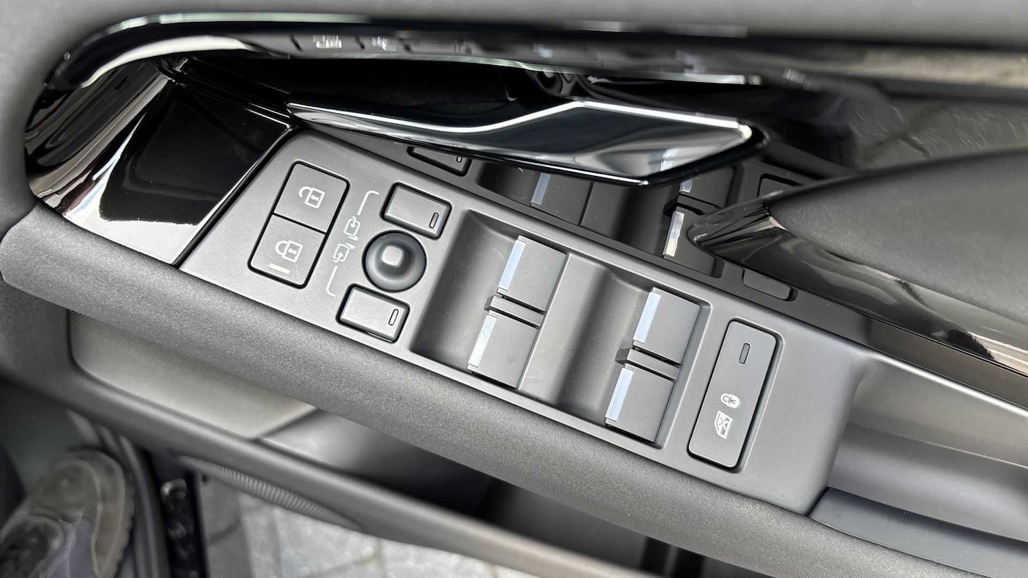 Used Land Rover Range Rover Evoque 2025 for sale - 76460375: Photo 34