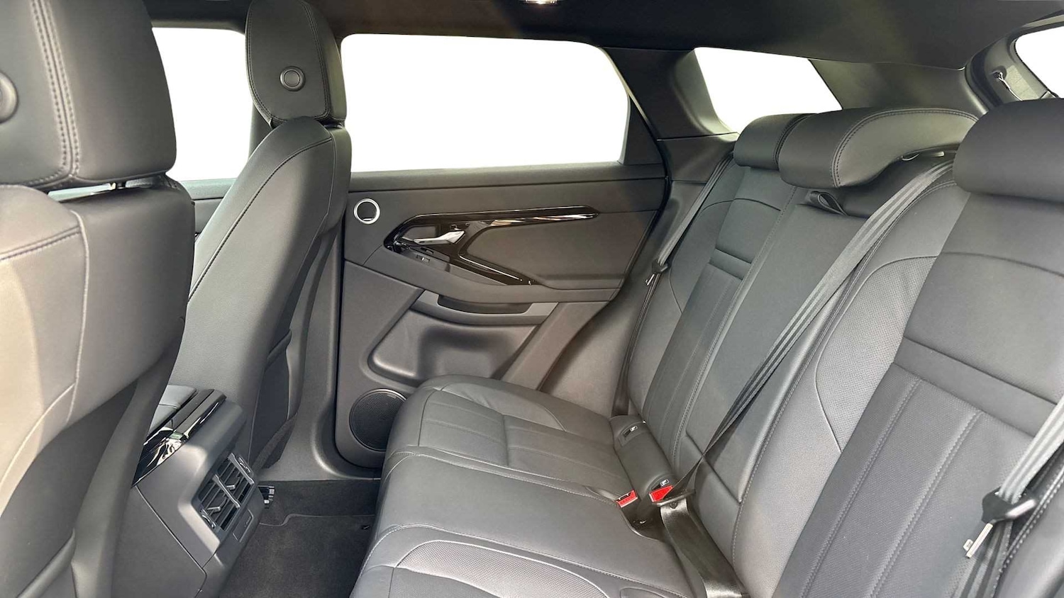 Used Land Rover Range Rover Evoque 2025 for sale - 76460375: Photo 4