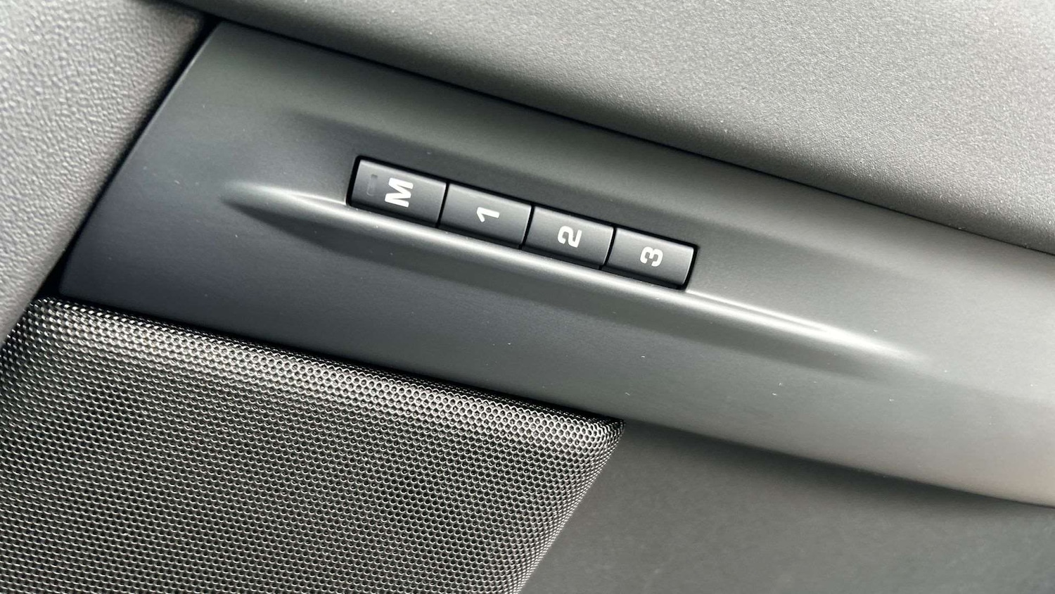 Used Land Rover Range Rover Evoque 2025 for sale - 76460111: Photo 32