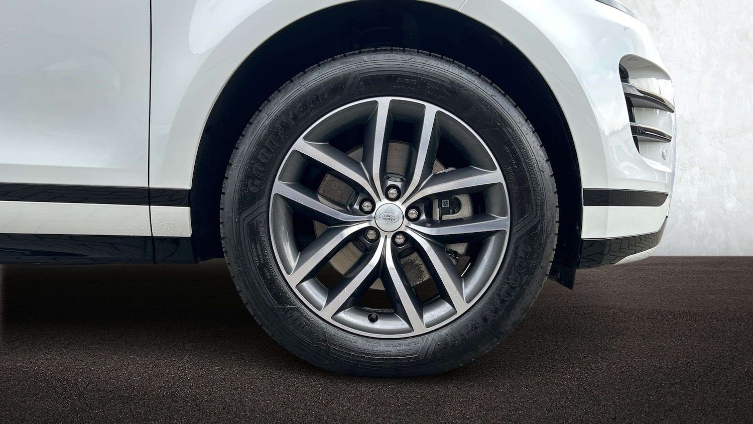 Used Land Rover Range Rover Evoque 2025 for sale - 76460111: Photo 8