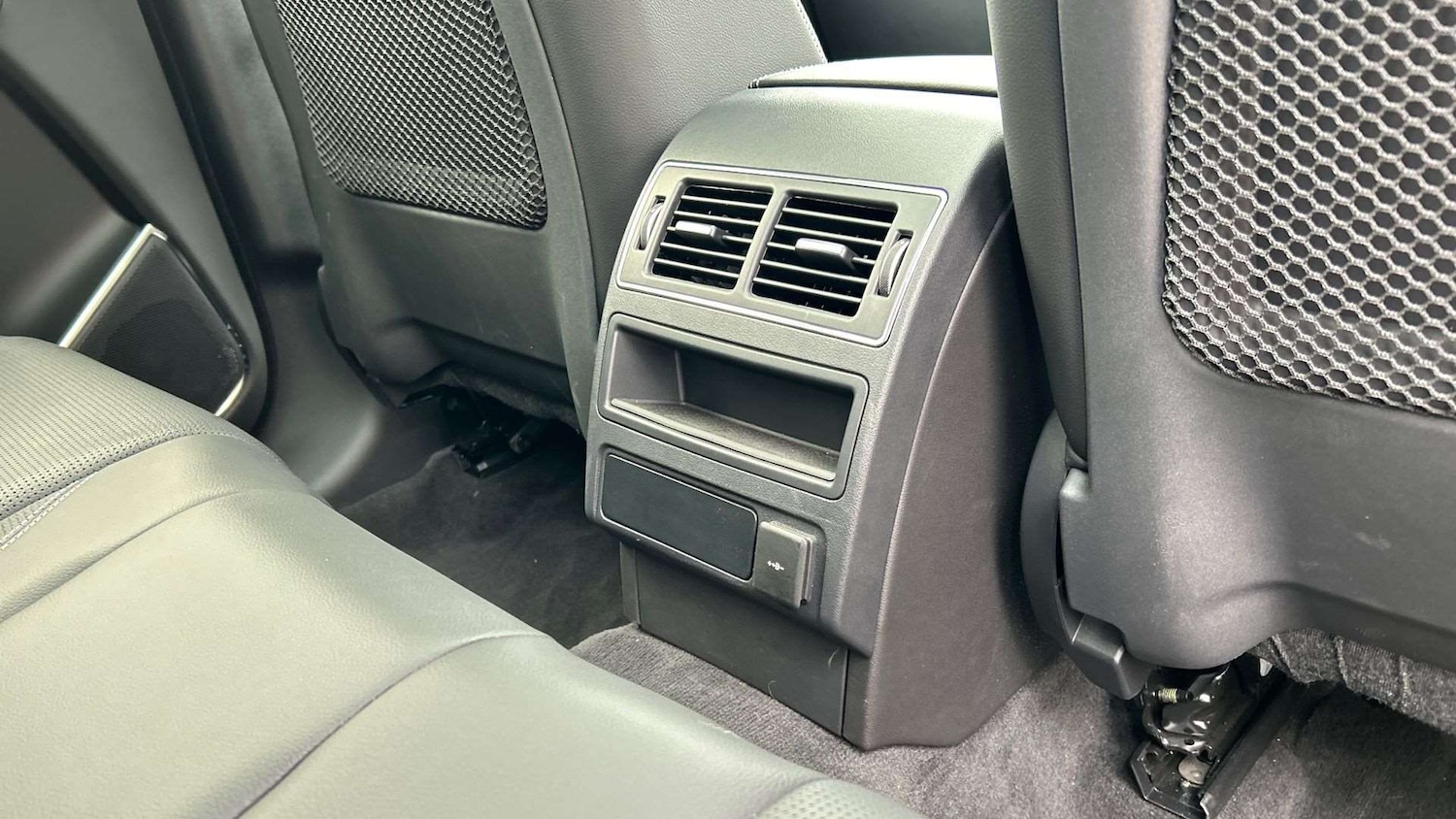 Used Jaguar F-Pace 2023 for sale - 76460491: Photo 18