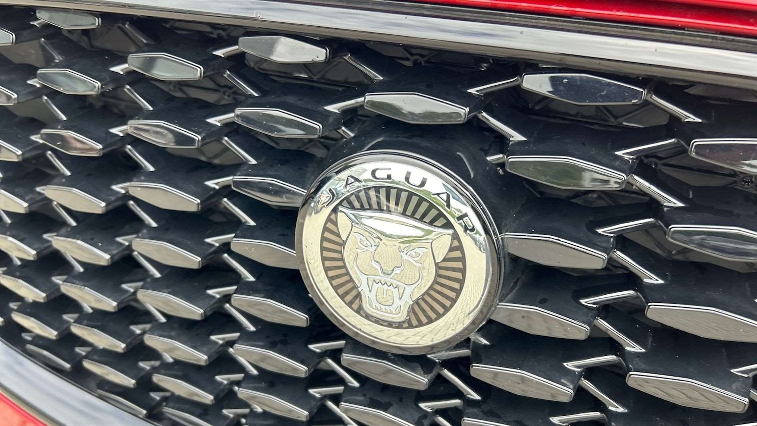 Used Jaguar F-Pace 2023 for sale - 76460491: Photo 24