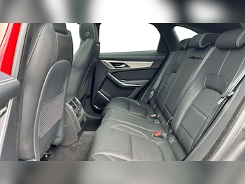 Used Jaguar F-Pace 2023 for sale - 76460491: Photo