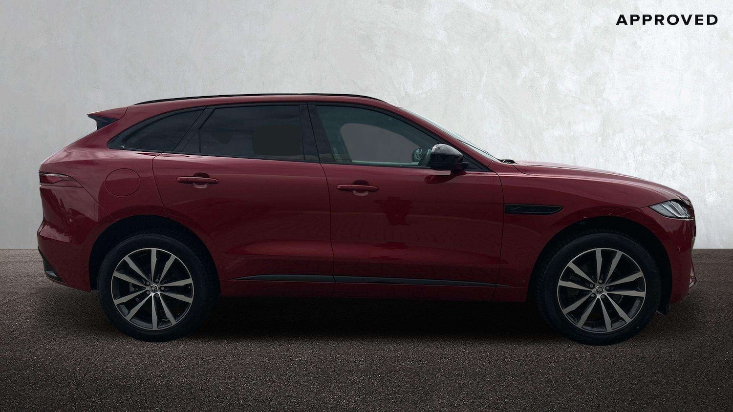 Used Jaguar F-Pace 2023 for sale - 76460491: Photo 5