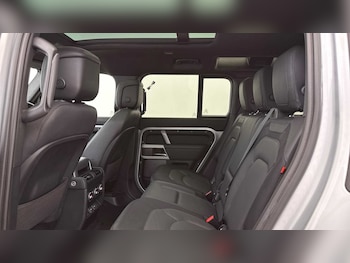 Used Land Rover Defender 2023 for sale - 76459940: Photo