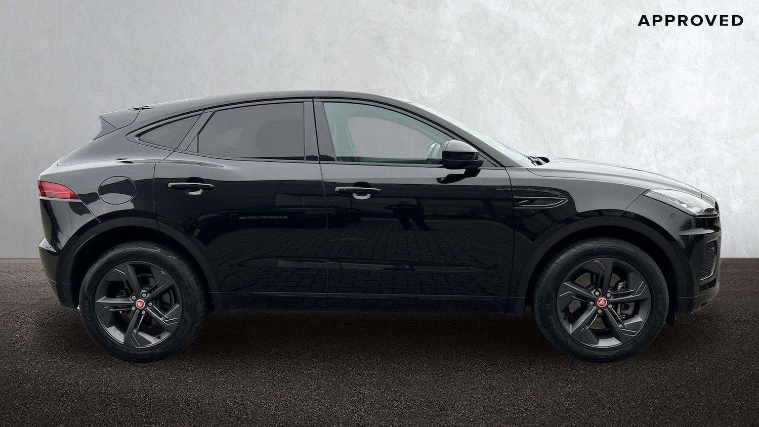 Used Jaguar E-Pace 2023 for sale - 77615308: Photo 5