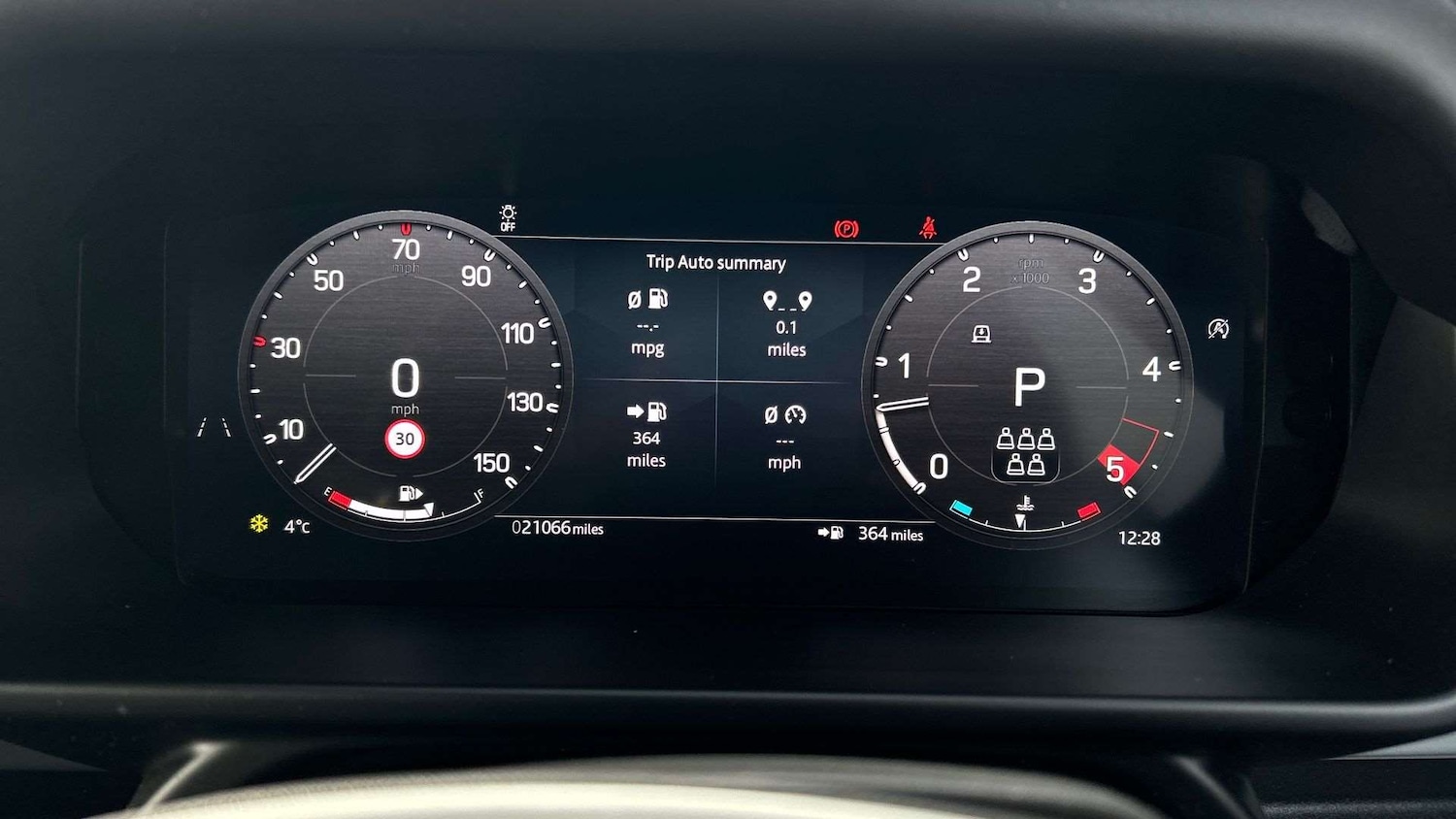 Used Land Rover Defender 2024 for sale - 76746018: Photo 16