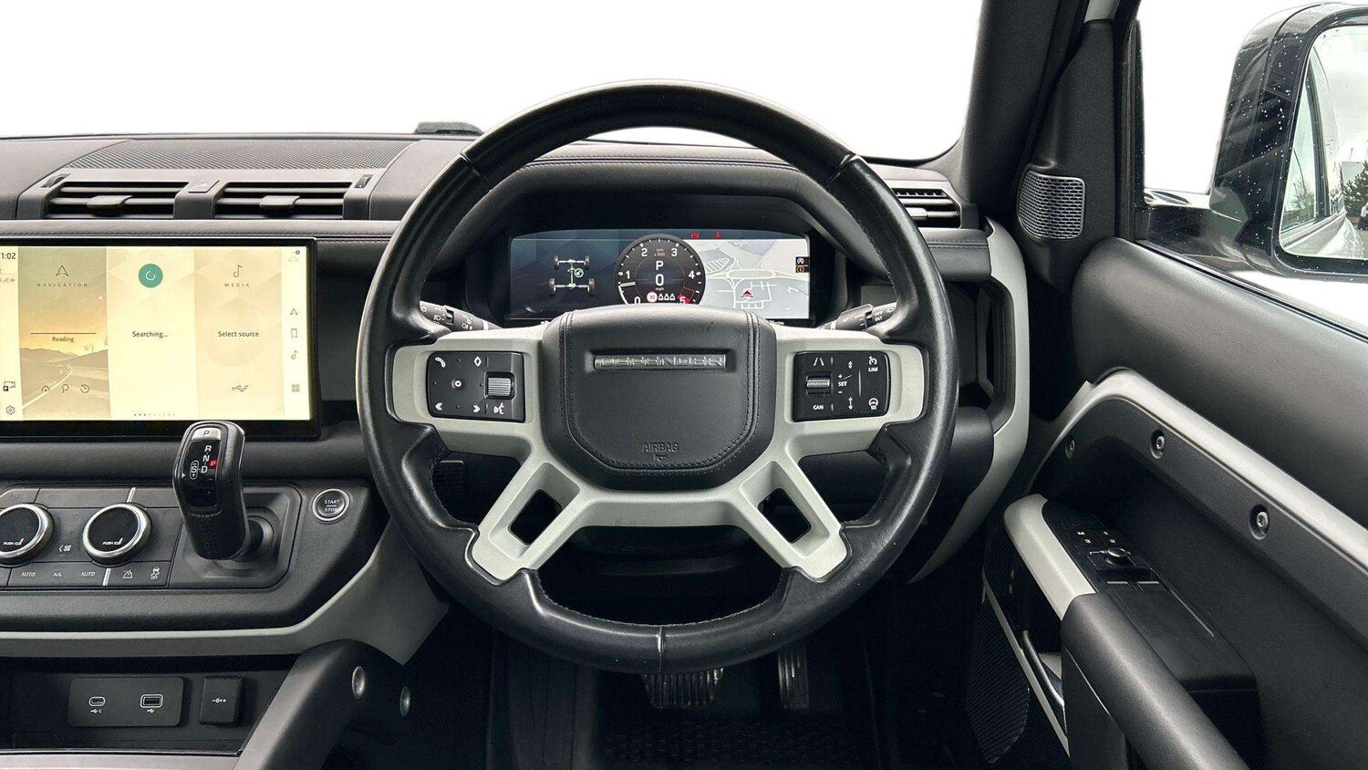 Used Land Rover Defender 2022 for sale - 77648915: Photo 15