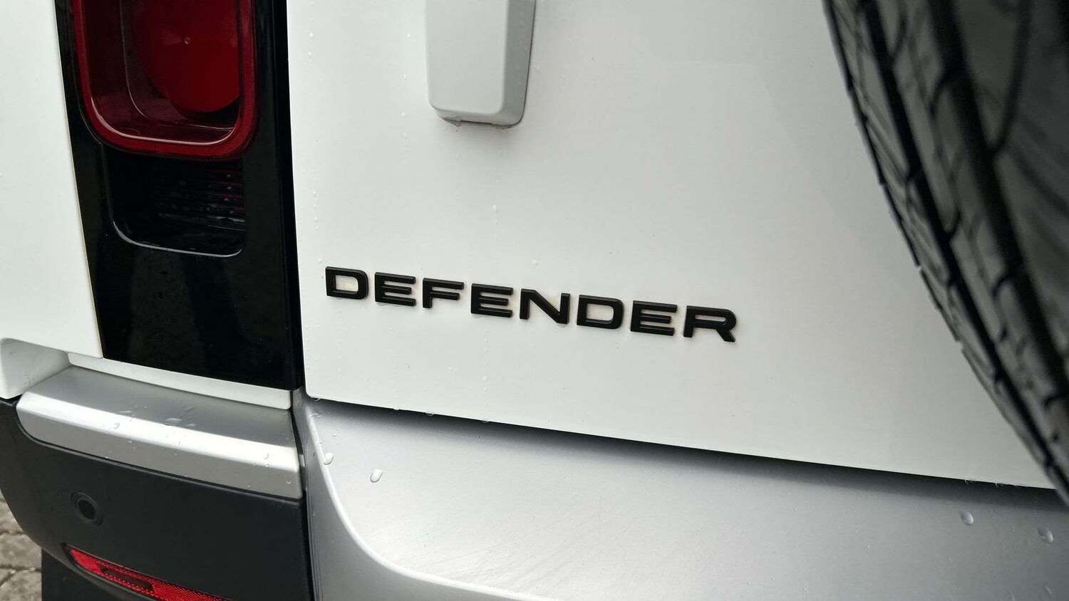 Used Land Rover Defender 2022 for sale - 77648915: Photo 26