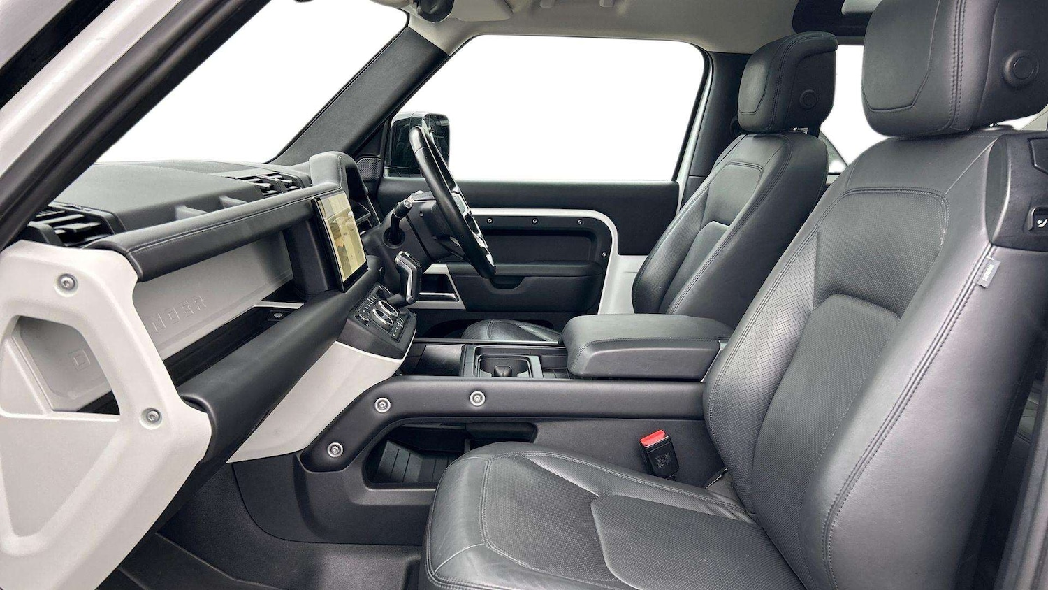 Used Land Rover Defender 2022 for sale - 77648915: Photo 3