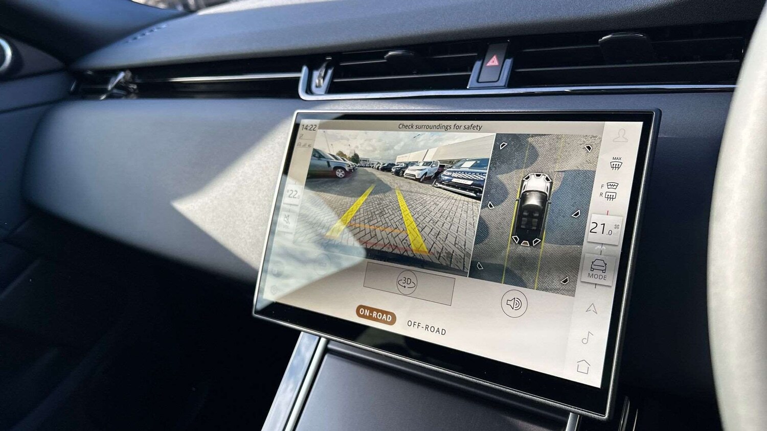 Used Land Rover Range Rover Evoque 2025 for sale - 77577469: Photo 12