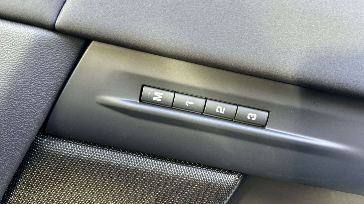 Used Land Rover Range Rover Evoque 2025 for sale - 77577469: Photo 32