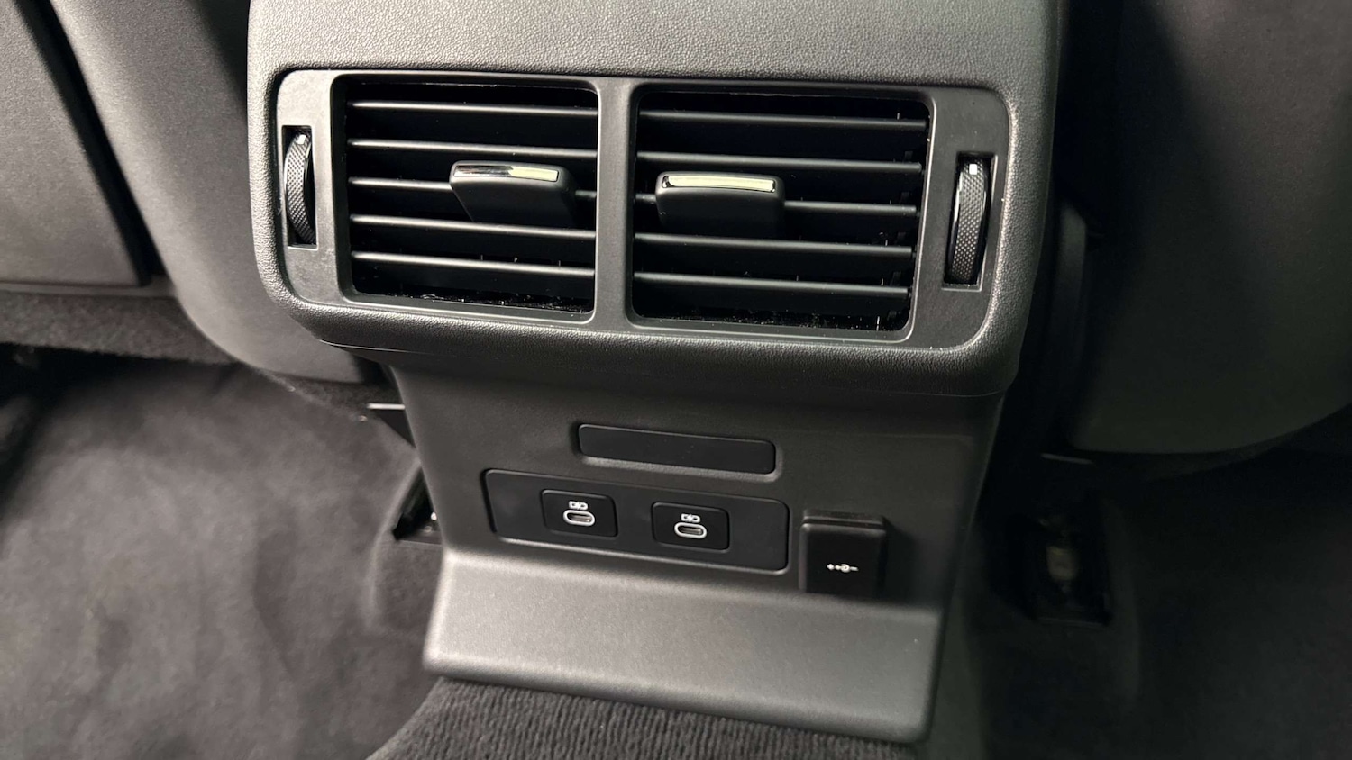 Used Land Rover Range Rover Velar 2024 for sale - 77308386: Photo 18