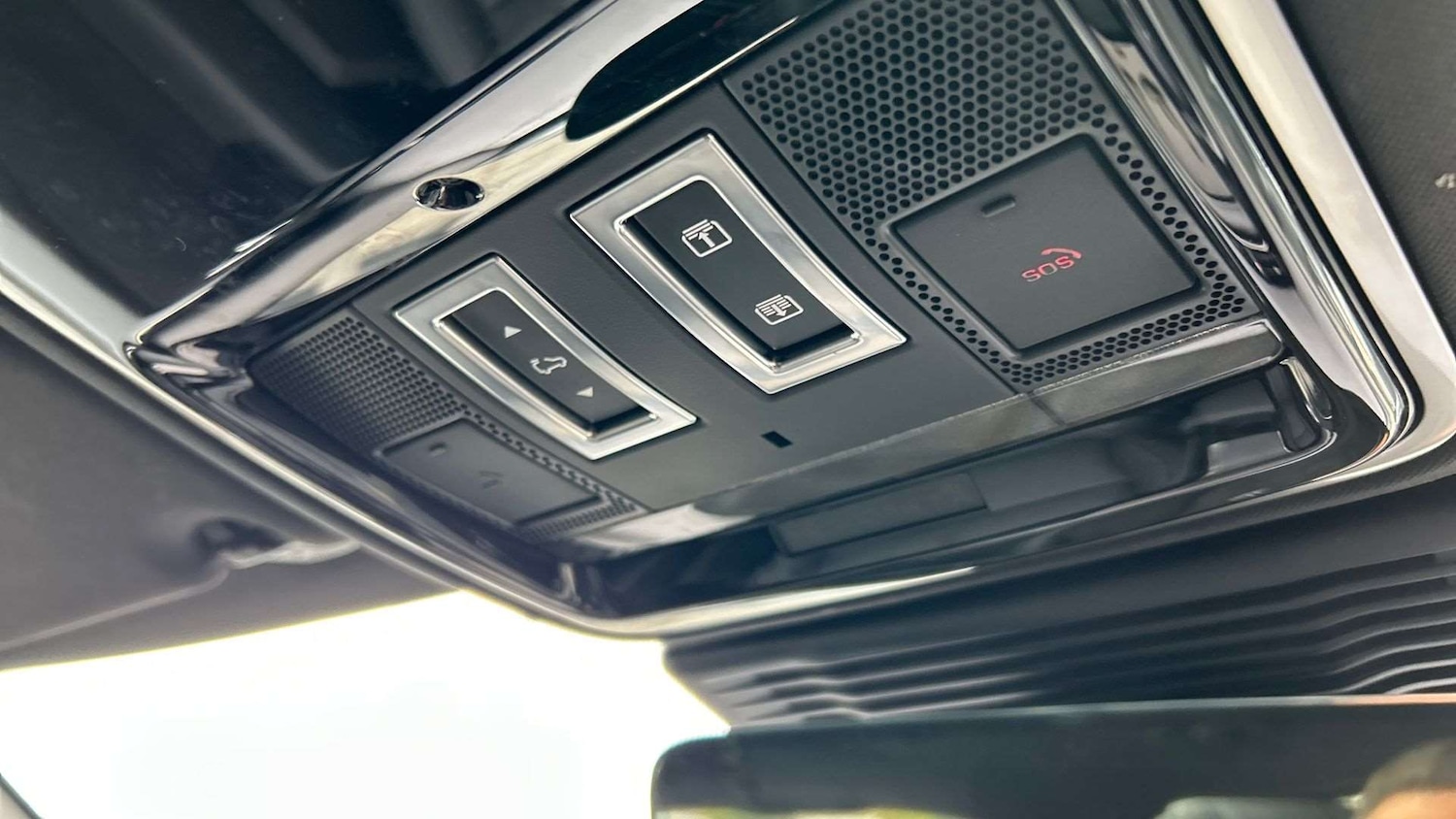 Used Land Rover Range Rover Velar 2024 for sale - 77308386: Photo 23