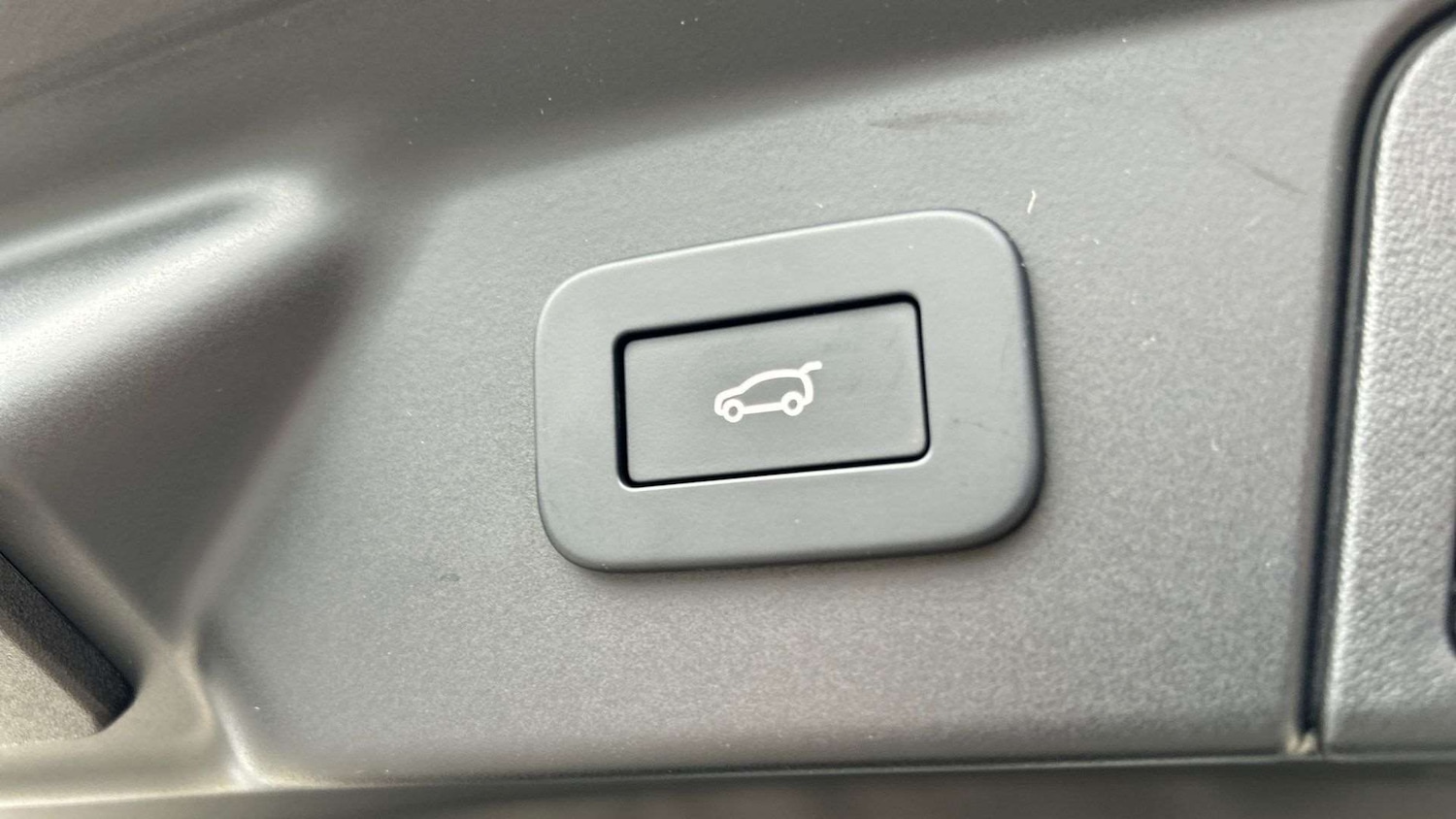 Used Land Rover Range Rover Velar 2024 for sale - 77308386: Photo 31